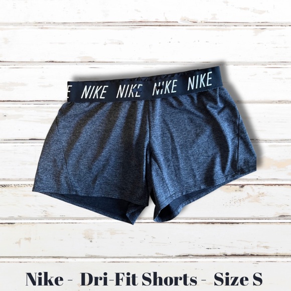 Nike Womens Athletic Running Shorts Dri-Fit Black drawstring size Small - Picture 1 of 6